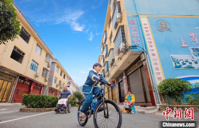 溪邳村一角。　吳慶堂 攝